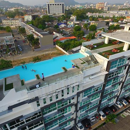 Modern Thai Suites Phuket Luaran gambar