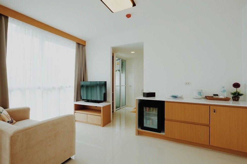 Modern Thai Suites Phuket Luaran gambar
